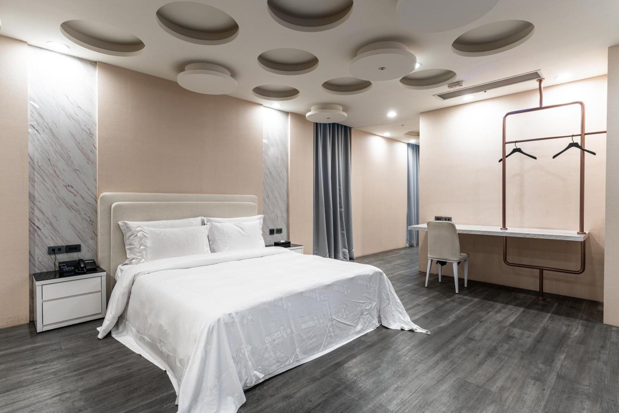 OHYA Chain Boutique Motel Taoyuan Extérieur photo