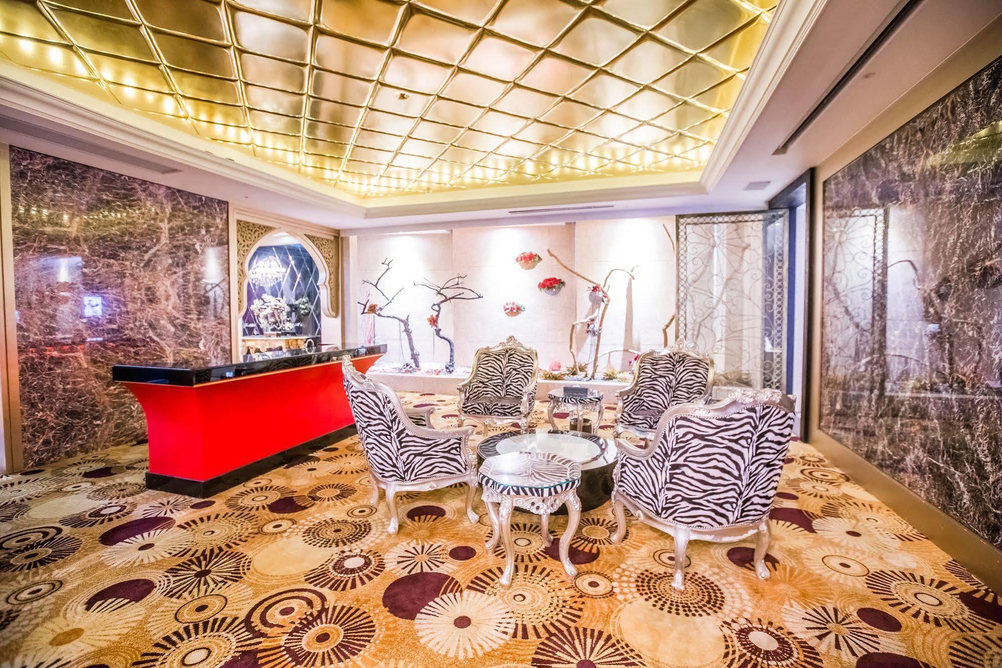 OHYA Chain Boutique Motel Taoyuan Extérieur photo